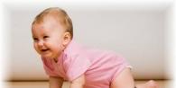Dieťa vo veku 7 mesiacov: zručnosti a vývojové vlastnosti